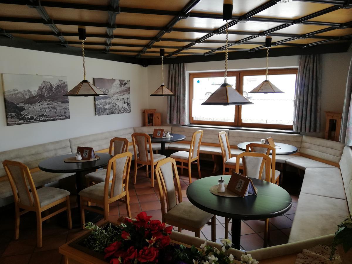 Garni Miriam Hotel La Villa  Exterior photo