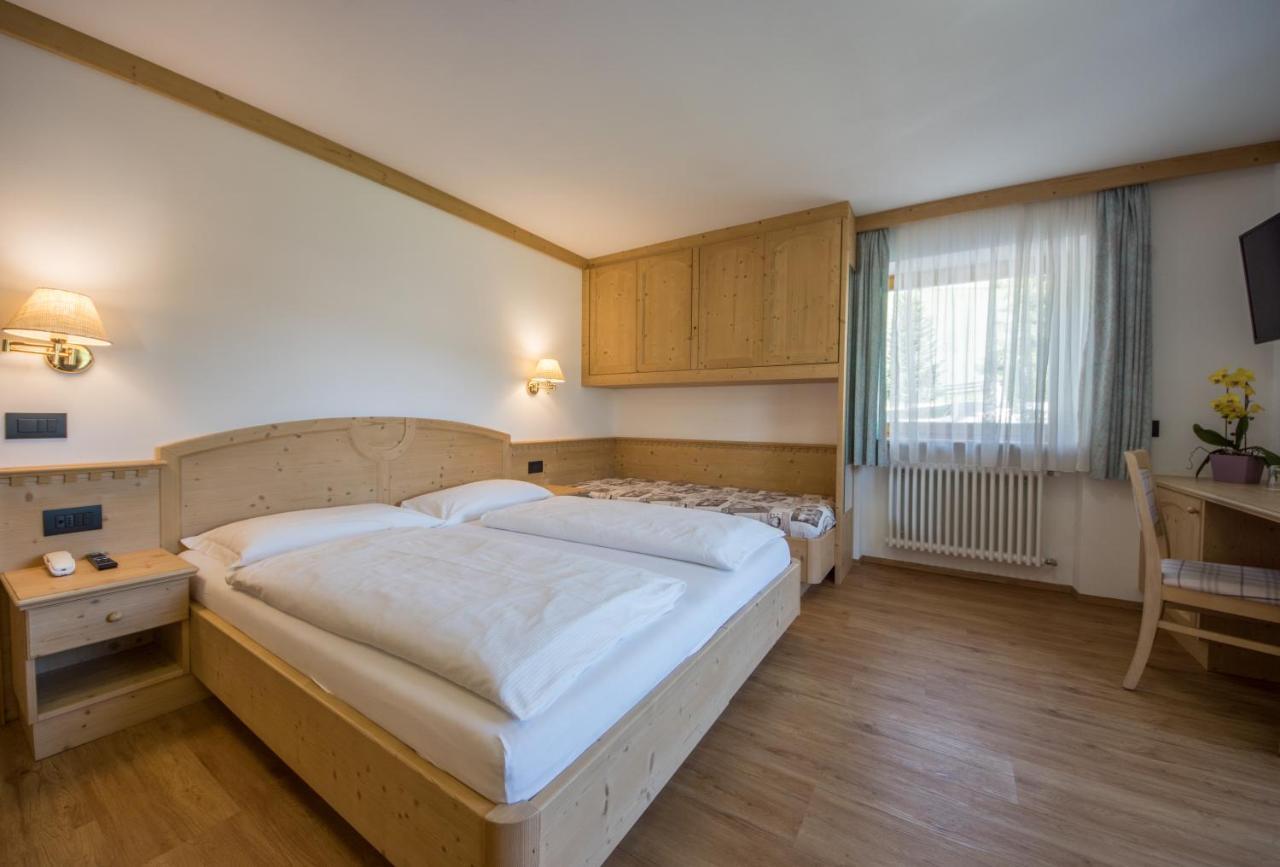 Garni Miriam Hotel La Villa  Exterior photo